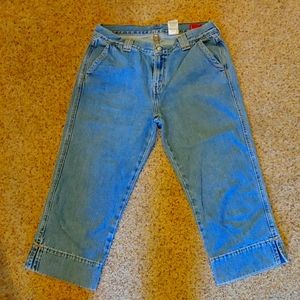 Cute "Lee " blue Jean Capris